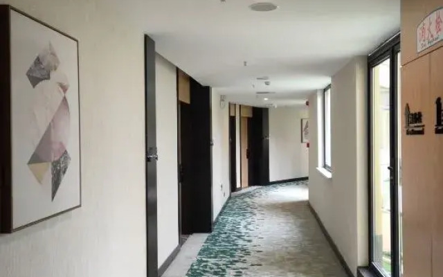 GreenTree Hotel