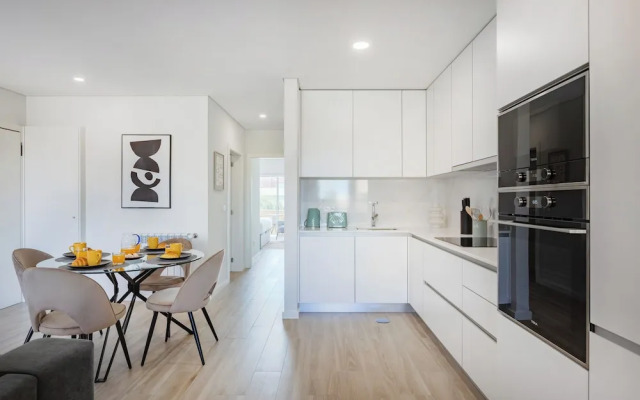 The Pine Flat with Pool at Furadouro