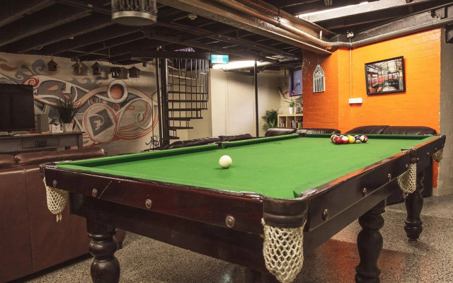 Mad Monkey Backpackers Bayswater
