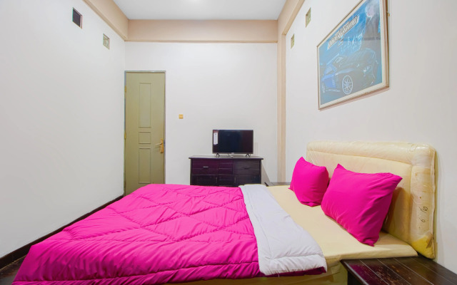 OYO 90696 Tobana House Bintaro