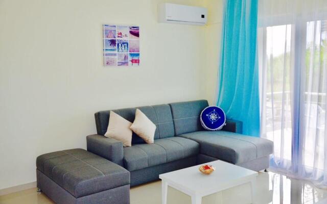 Apartamenty na beregu morja v Tsezar' Bich 3-3