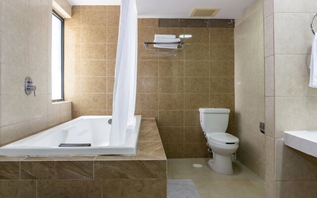 Aldea Thai 305 2 Bedroom Condo by RedAwning