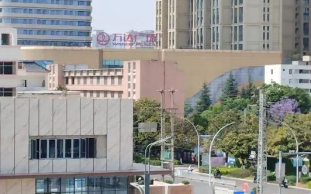 Baiyue Fashion Hotel (Yuxi Dongfeng Square) – Exterior – Yuxi