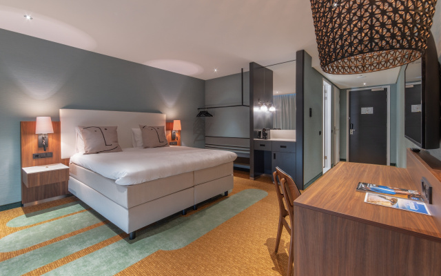 Van der Valk Hotel Schiphol A4 - Image 3