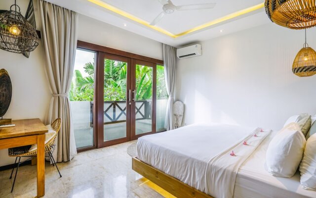 Frangipani Villa Mawe at Berawa
