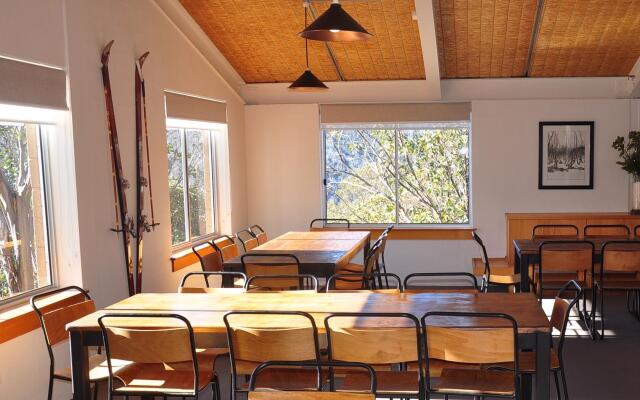 Ripparoo Ski Lodge