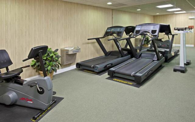 Holiday Inn Express & Suites Richmond by IHG