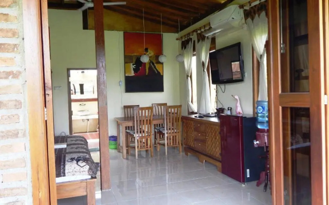 Alamanda Family Villas & Pool