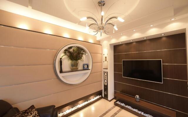 H & V Residence - Bungalow Apartment