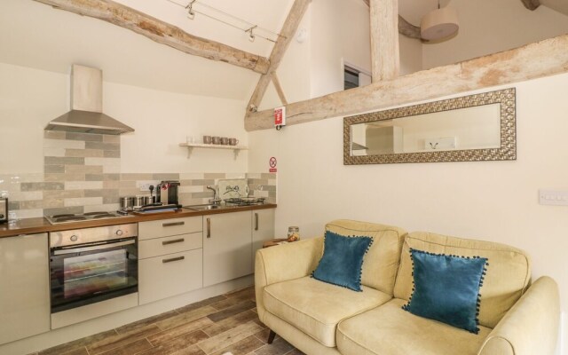The Bolt Hole, Tiddington