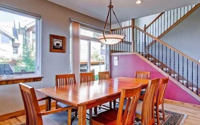 Sundara Place Private Home with Hot Tub