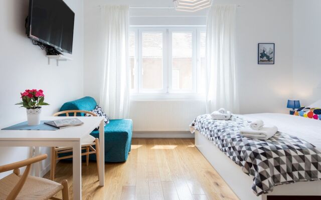 Bright and Newly Refurbished Studio Near Zrinjevac