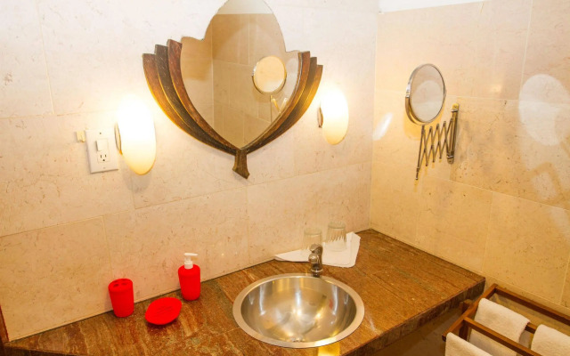 Beach House Aruba Apartments