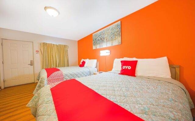 Royal Gateway Motel By OYO