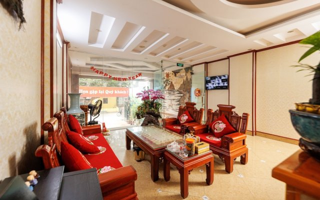 SPOT ON 693 Hoang Long Hotel