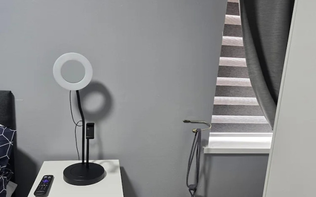 Manchester - House - Sleeps 6 - Parking - Garden