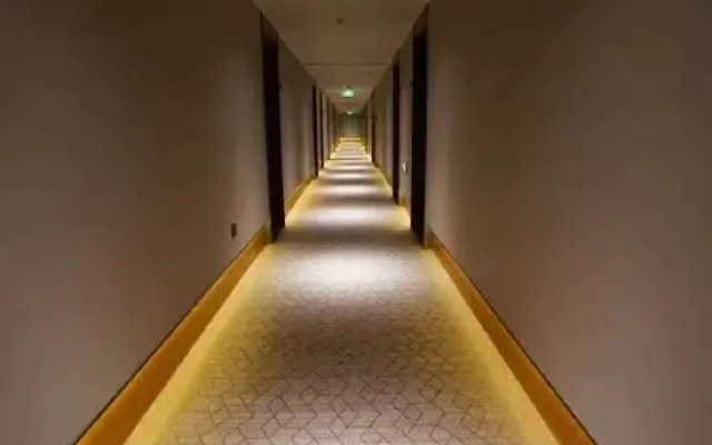 JI Hotel (Yangquan Yu County Xiushui West Street)