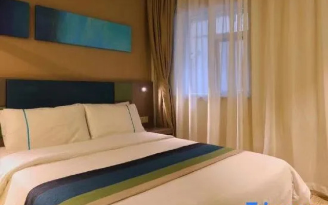 Rujia Business Travel Hotel (Lijiang Ancient Town Waterwheel)