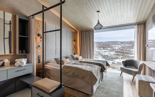 Santa's Hotel Rakka