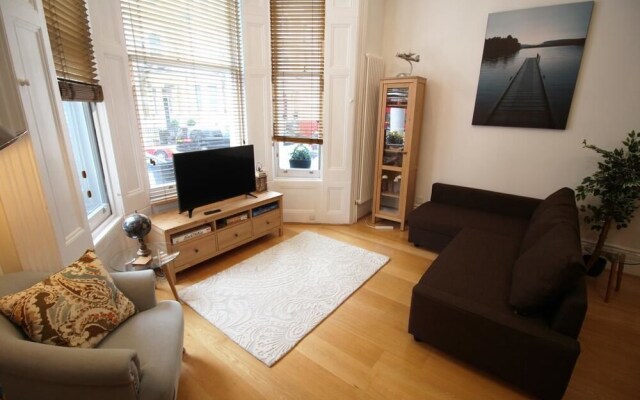 Kensington Mezzanine Apartment