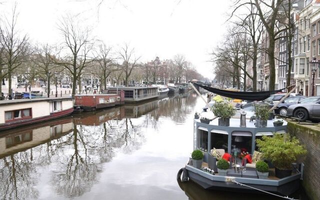 Houseboat Prinsheerlijk