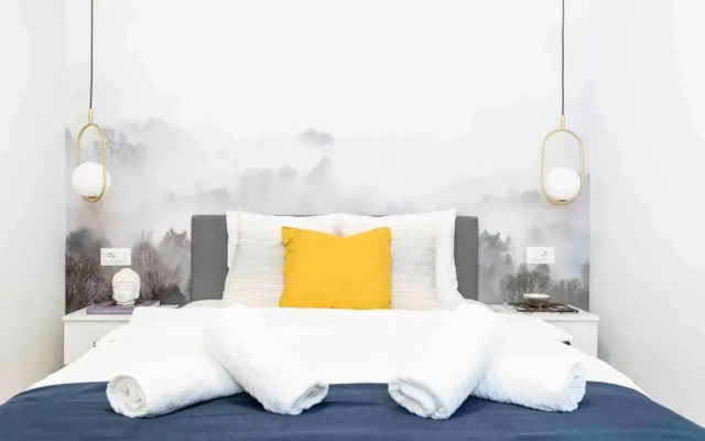 Stunning Views 2BR Intercontinental Flat