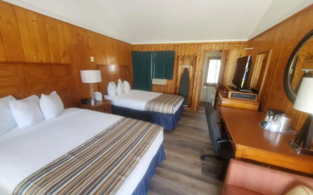 Bayview Lakefront Motel