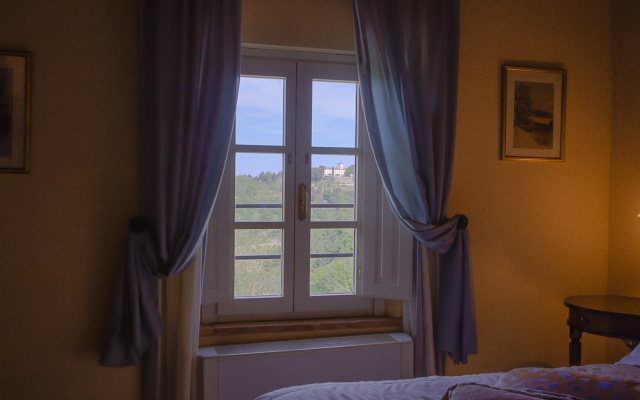Borgo Di Colleoli Resort