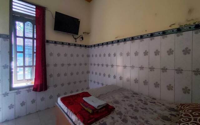 OYO 93395 Pondok Wisata Sekar KemuningNearWonogondang Camp ( Bumi Perkemahan Wonogondang )