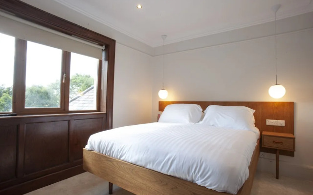 The Old Mount Manor, Causeway Coast