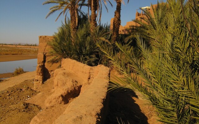Riad Tinfou