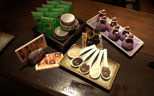 Baan Bandalay Hotel