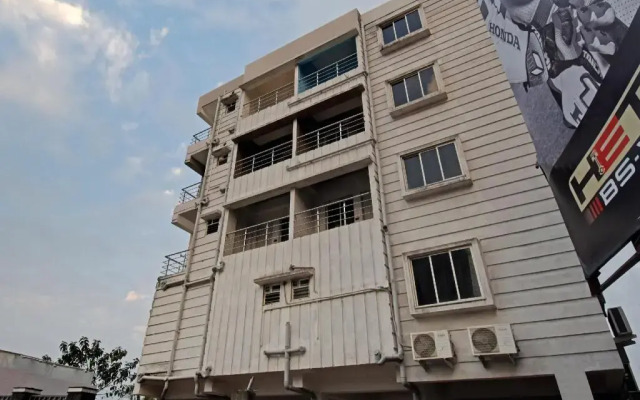 Newtown Galaxy by OYO Rooms