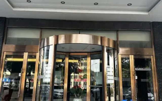 Home Inn Ease Hotel (Linyi Bancheng Town Jinluo 1st Road)