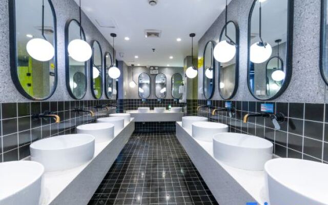 YeSuXiaoXing Youth Hostel