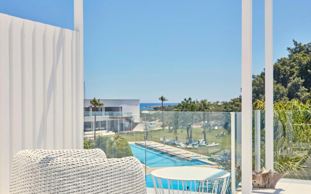 So Nice Club Resort