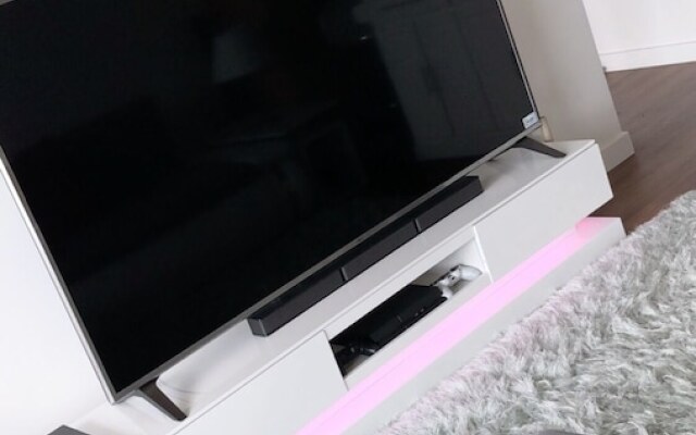 Stunning 1-bed Apartment in London With River View