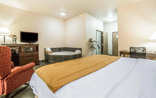 Comfort Inn & Suites Near University of Wyoming