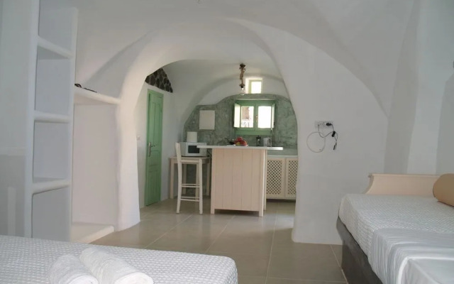 Mythos Traditional Stonehouse