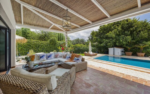 Seaview Countryside Charm Villa Almancil
