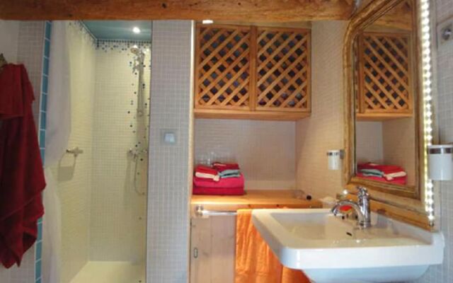 Riverside Home Cottage