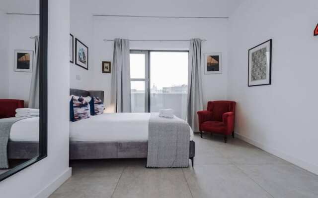 Host Apartments The Musician s Apartment With Gr