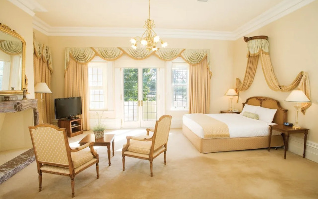 The Carrington Manor