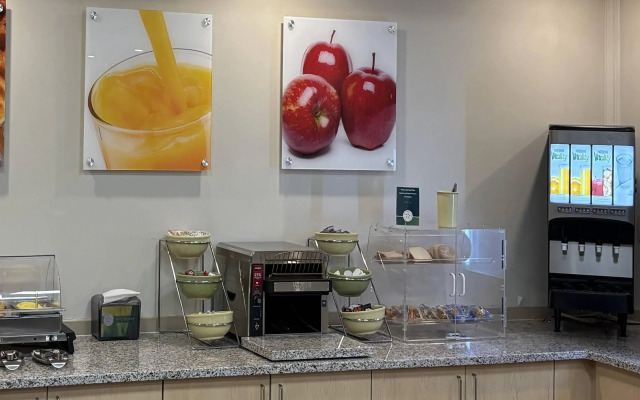 Quality Inn & Conference Centre Downtown