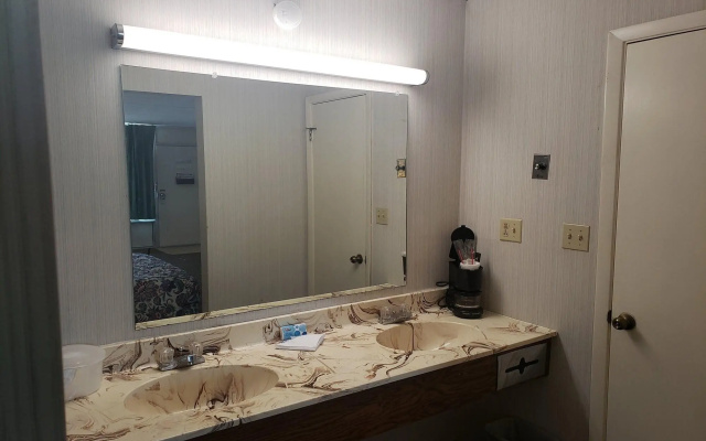Americas Best Value Inn Stearns