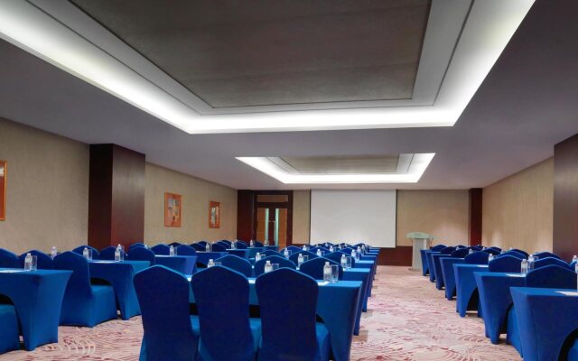 Four Points by Sheraton Shanghai, Daning