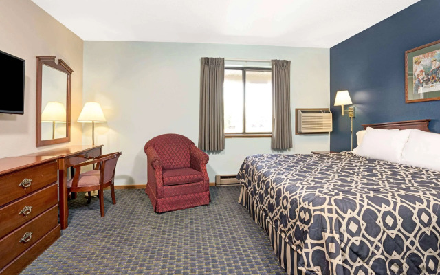 River Hill Inn & Suites