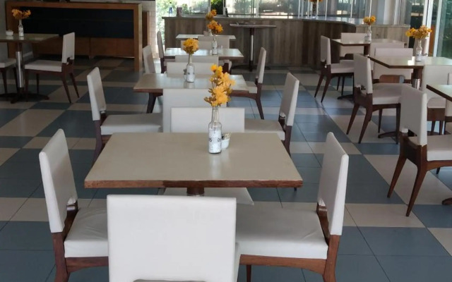 Apartamento Pontal Beach.