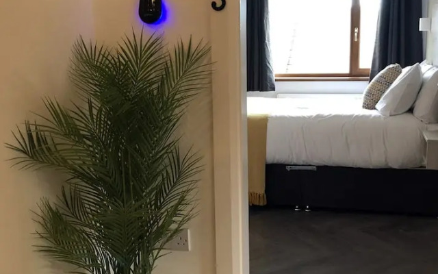 Mcnaughton Guestrooms