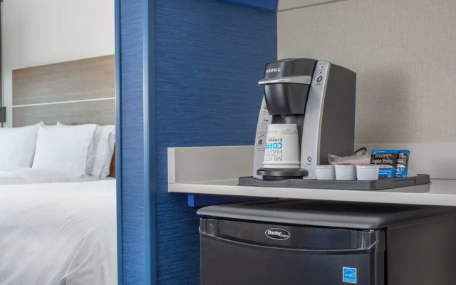 Holiday Inn Express & Suites Chico, An Ihg